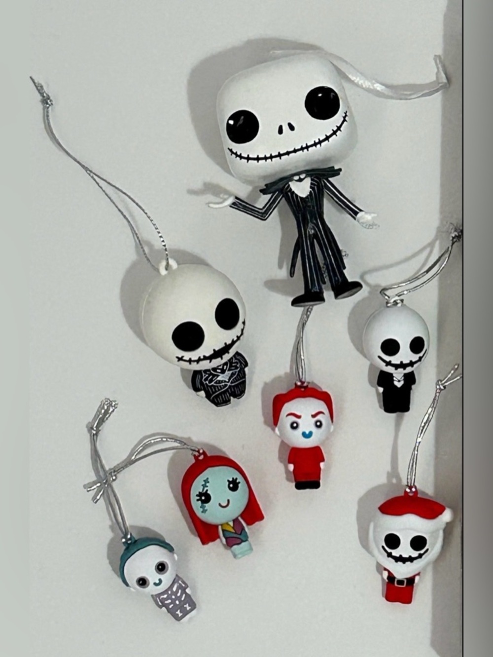 Tim Burton's The Nightmare Before Christmas VHS & Funko Pop Christmas Ornaments - Picture 8 of 10